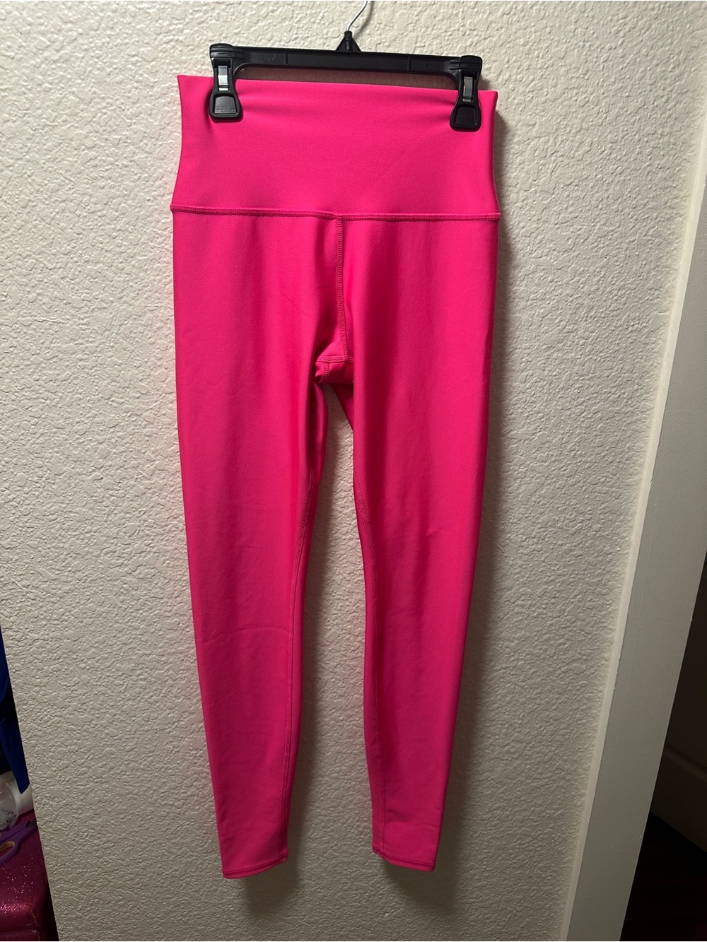 Alo Yoga High Waisted Pink Leggings Women Small Neon  Pink Athletic Workout Pant